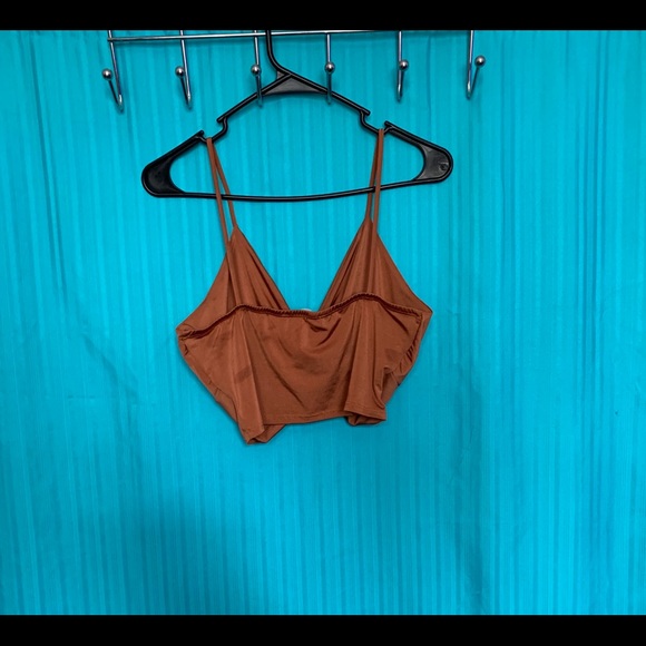 Silky crop top - Picture 2 of 2